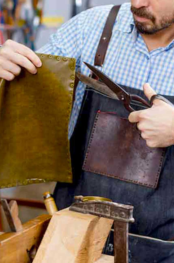 Les frères rempaillleurs canneurs 94 tapissier sur Alfortville … dans le Val-de-Marne (94). : Votre artisan rempailleur et canneur réalise le rempaillage et cannage de vos chaises, fauteuils, bancs, tabourets, tables basses, etc. Tapissier, tapisserie d’ameublement, canneur, cannage et rempailleur, rempaillage de chaise, remise en état de sièges anciens, fauteuils ...